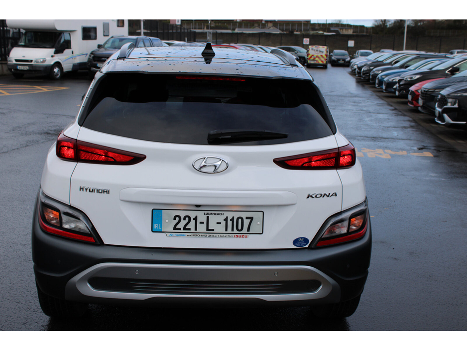 2022 Hyundai Kona 1.0 T-GDI Executive Two Tone Roof €22,950