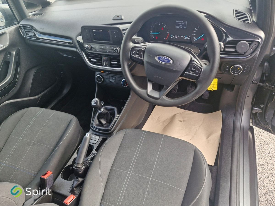 2020 Ford Fiesta - image 4