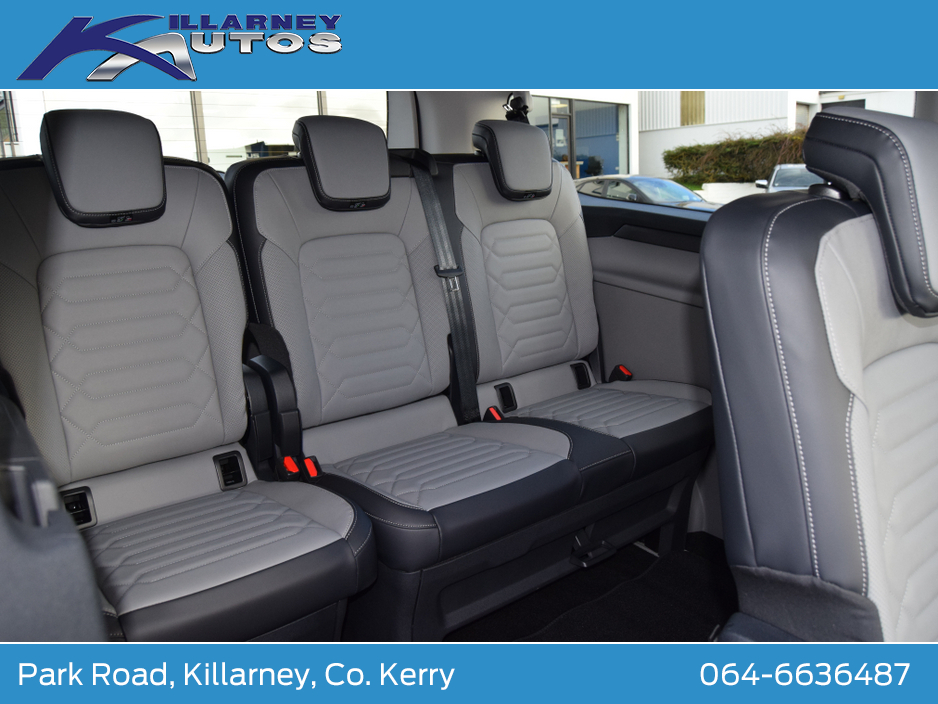 2026 Ford Tourneo Custom 2026 PHEV Tourneo Custom Limited 2.5 Auto