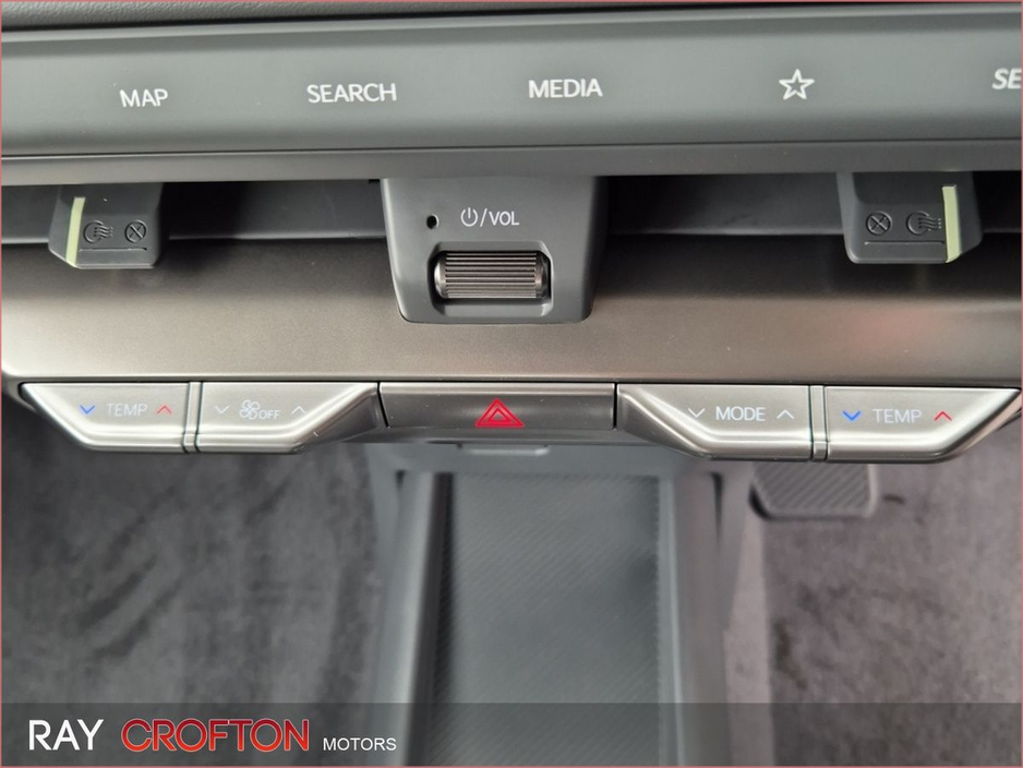 2026 Kia EV3 - image 13