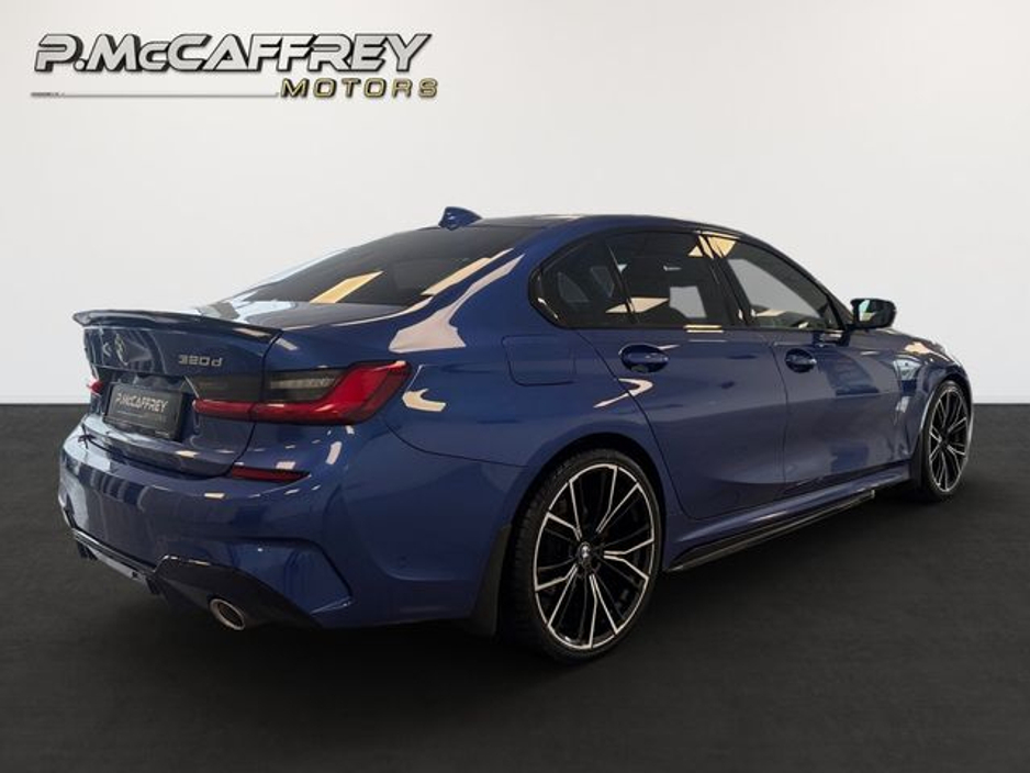 2020 BMW 3 Series - image 5