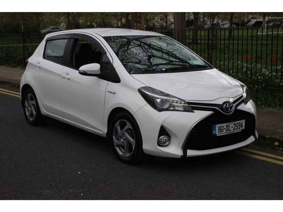 2016 Toyota Yaris - image 7