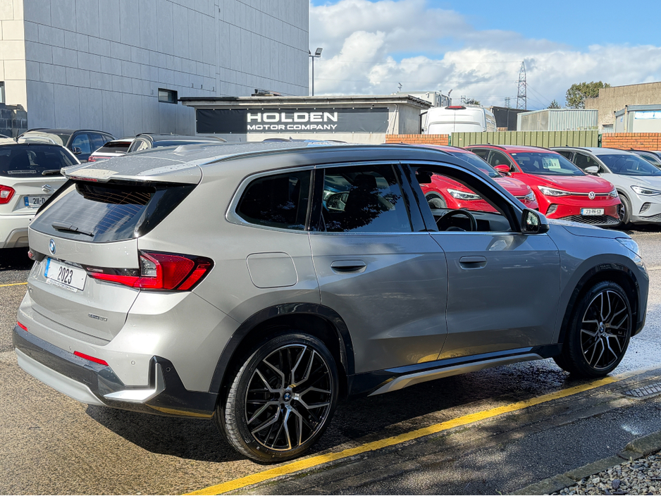 2023 BMW iX1 - image 8