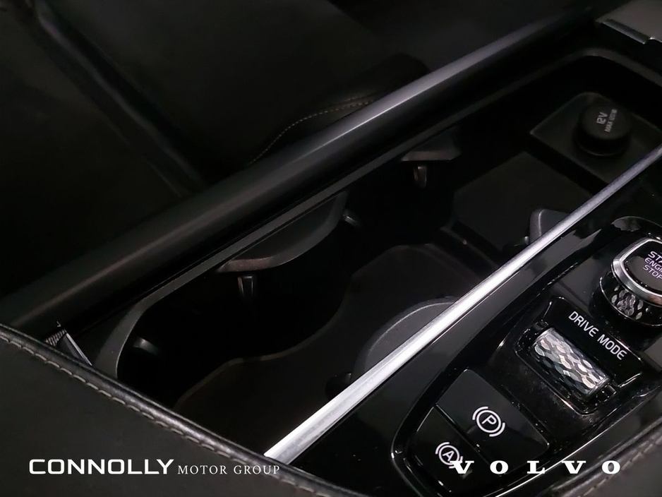 2020 Volvo XC90 B5 R-Design Auto €445pm €49,995