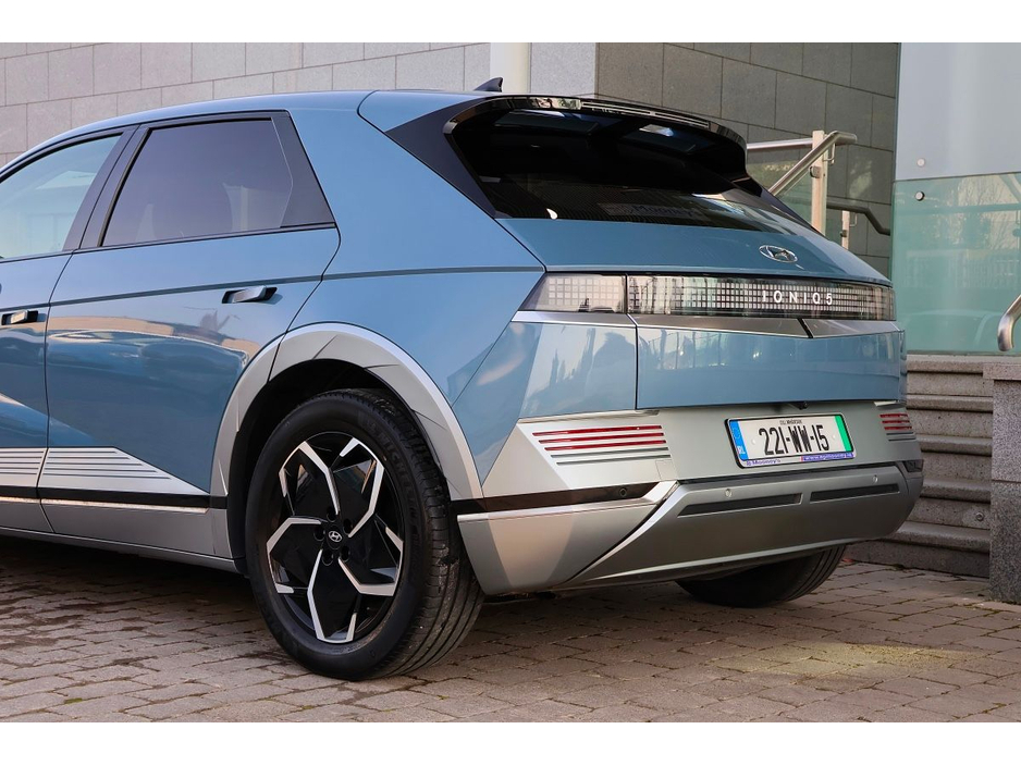 2022 Hyundai Ioniq - image 5