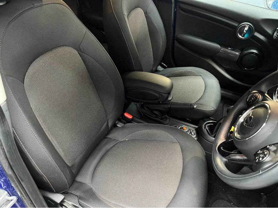 2019 MINI Cooper €19950 2019 MINI COOPER D 5DOORS 1.5 AUTOMATIC / CRUISE CONTROL / REVERSE CAMERA €19,950