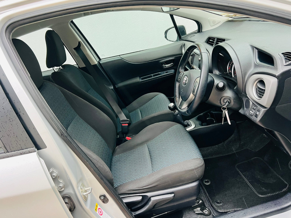 2012 Toyota Yaris 1.0 VVT-i 3Dr Luna €5,950