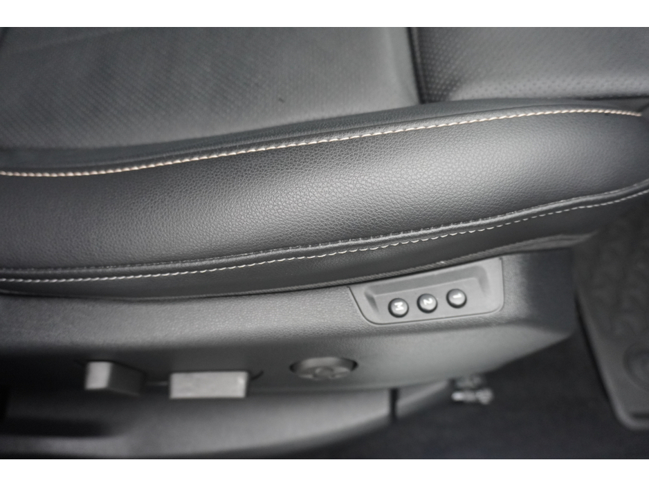 2023 Opel Grandland - image 18