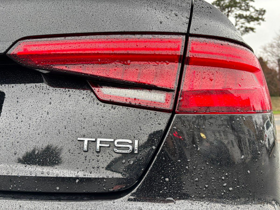 2016 Audi A4 - image 20