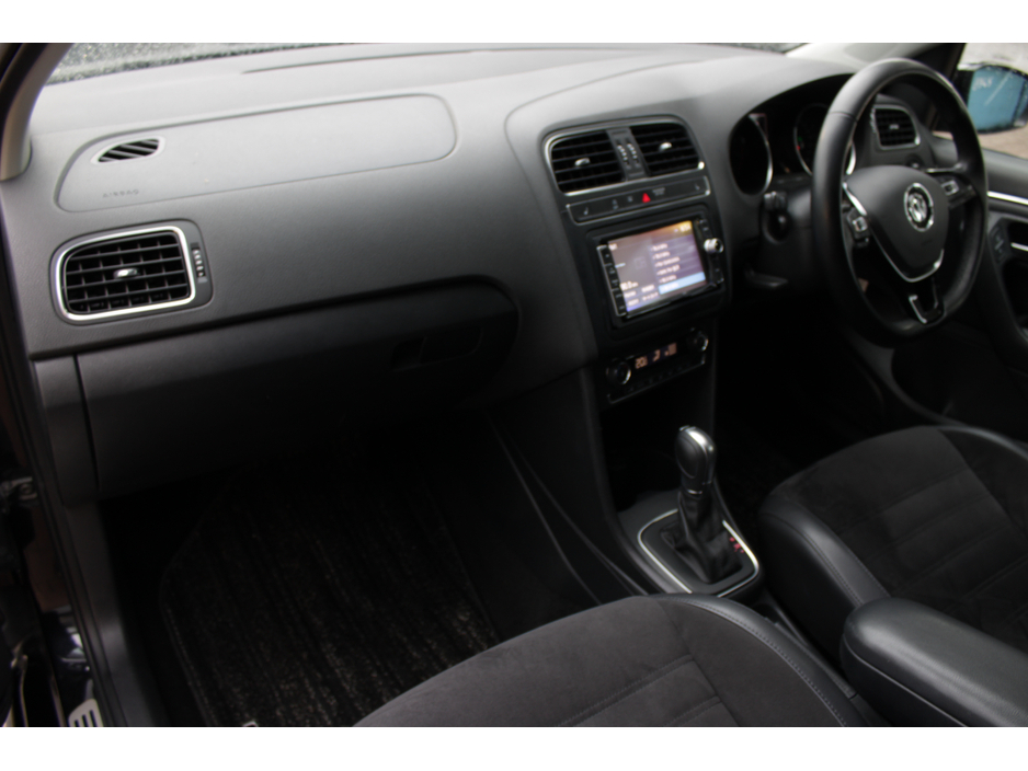 2017 Volkswagen Polo 1.2TSI HIGHLINE PLUS 5DR HATCHBACK AUTOMATIC // AS NEW CONDIITION // HEATED LEATHER SEATS // BUY WITH CONFIDENCE AA AND SIMI APPROVED DEALER 2026 // €13,950