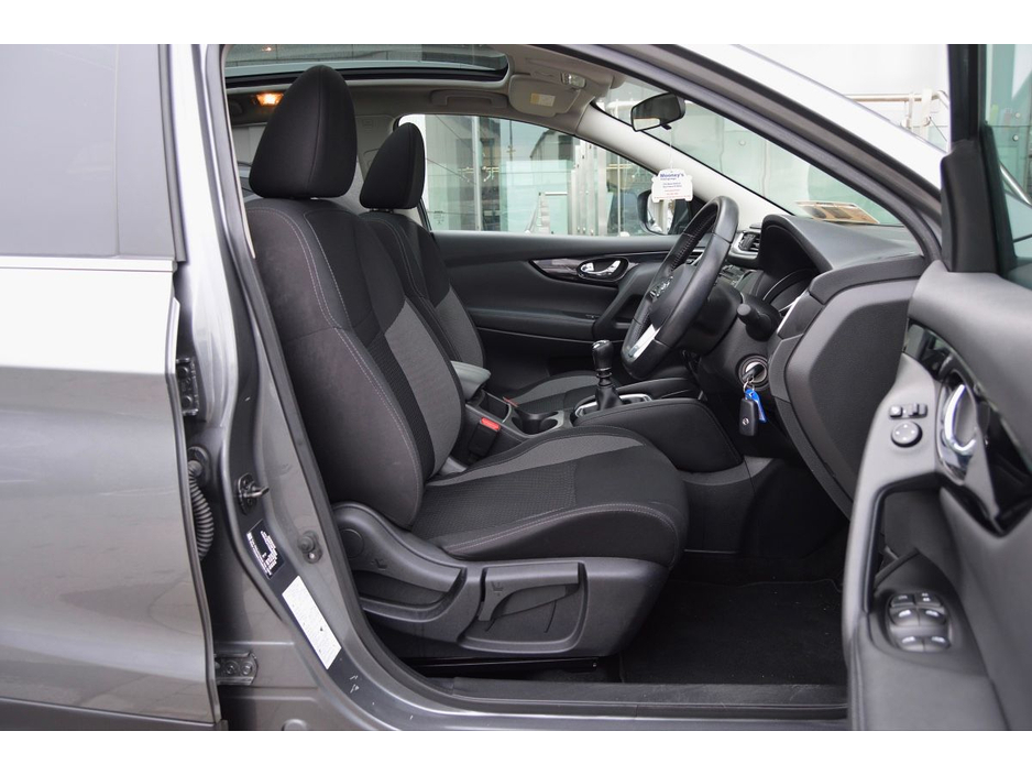 2019 Nissan Qashqai 1.3 PET SV, 12 Months Warranty €18,995