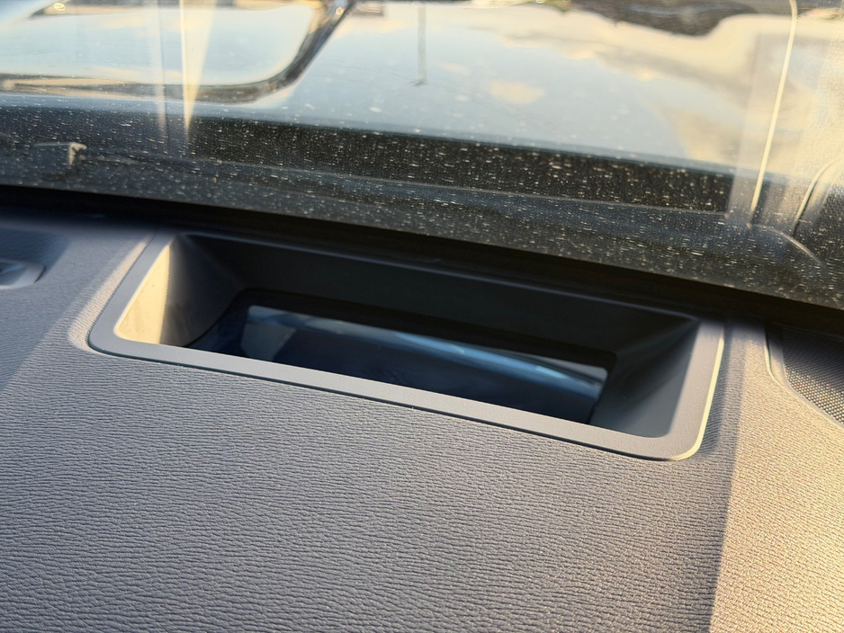 2023 Mitsubishi Outlander - image 45