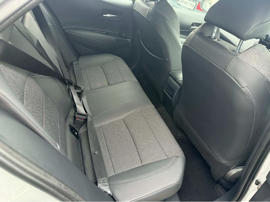 2021 Toyota Corolla - image 9