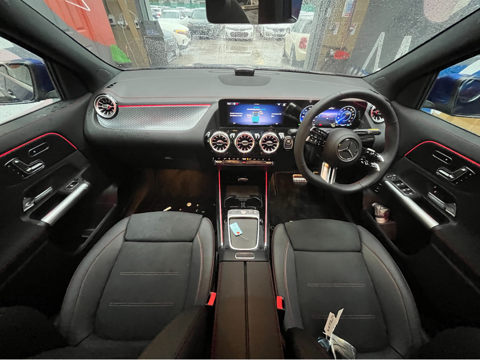 2025 Mercedes-Benz EQA - image 17