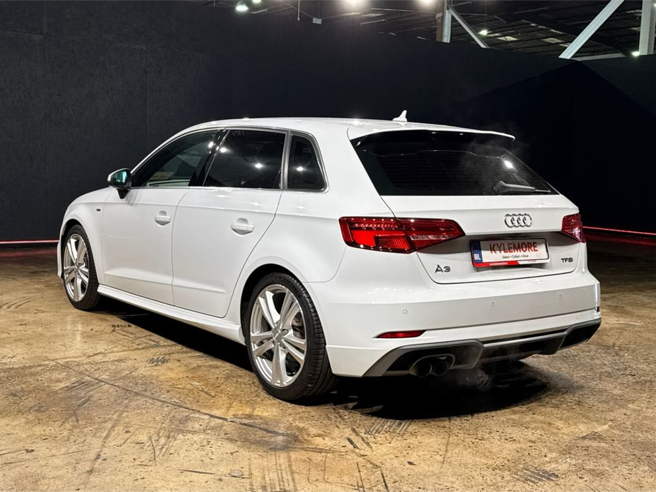 2017 Audi A3 - image 5