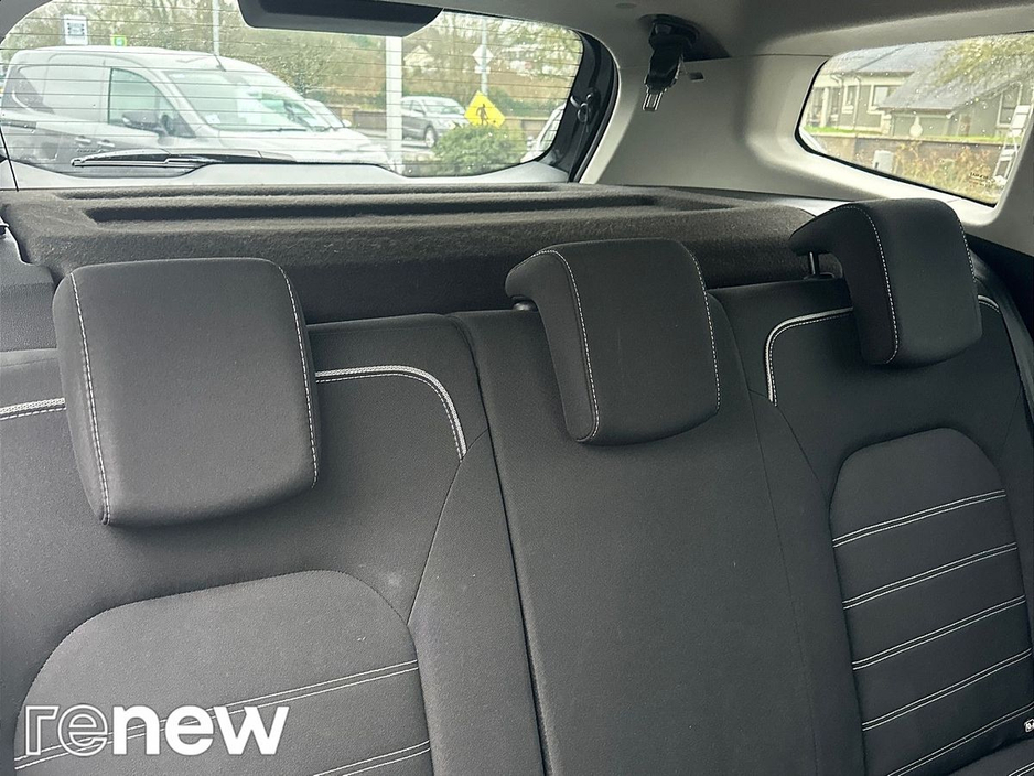 2022 Dacia Duster - image 16