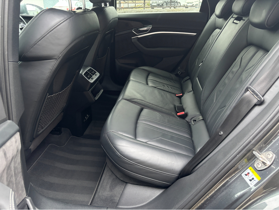 2021 Audi e-tron - image 16