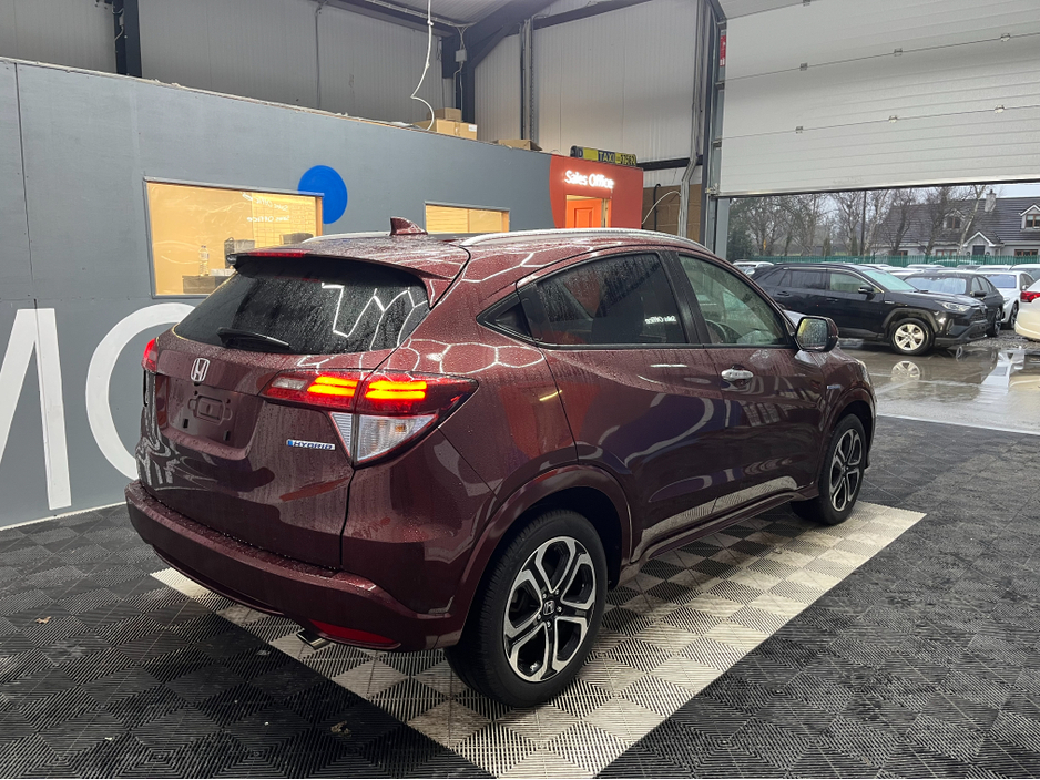 2015 Honda Vezel €15950! 2015 HONDA VEZEL HYBRID Z 1.5 AUTOMATIC / CRUISE CONTROL / REVERSE CAMERA / HEATED SEATS €15,950