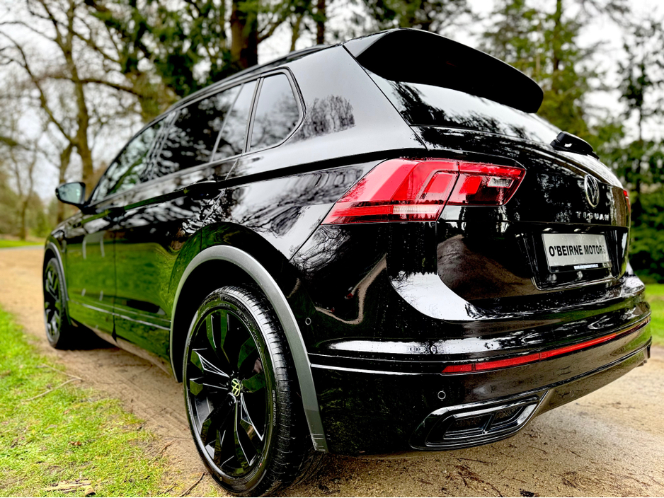 2023 Volkswagen Tiguan - image 43