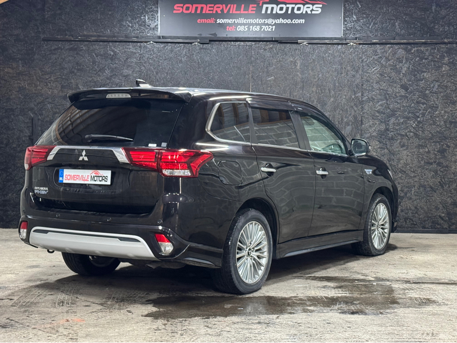 2019 Mitsubishi Outlander Petrol Hybrid €21,999