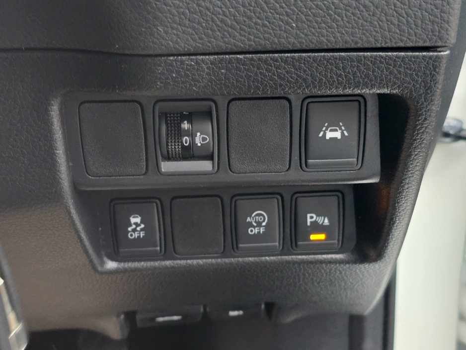 2016 Nissan Qashqai - image 11