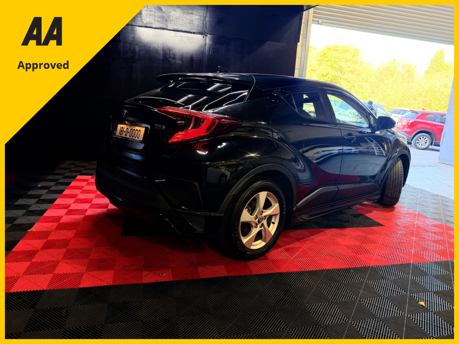 2018 Toyota C-HR - image 4