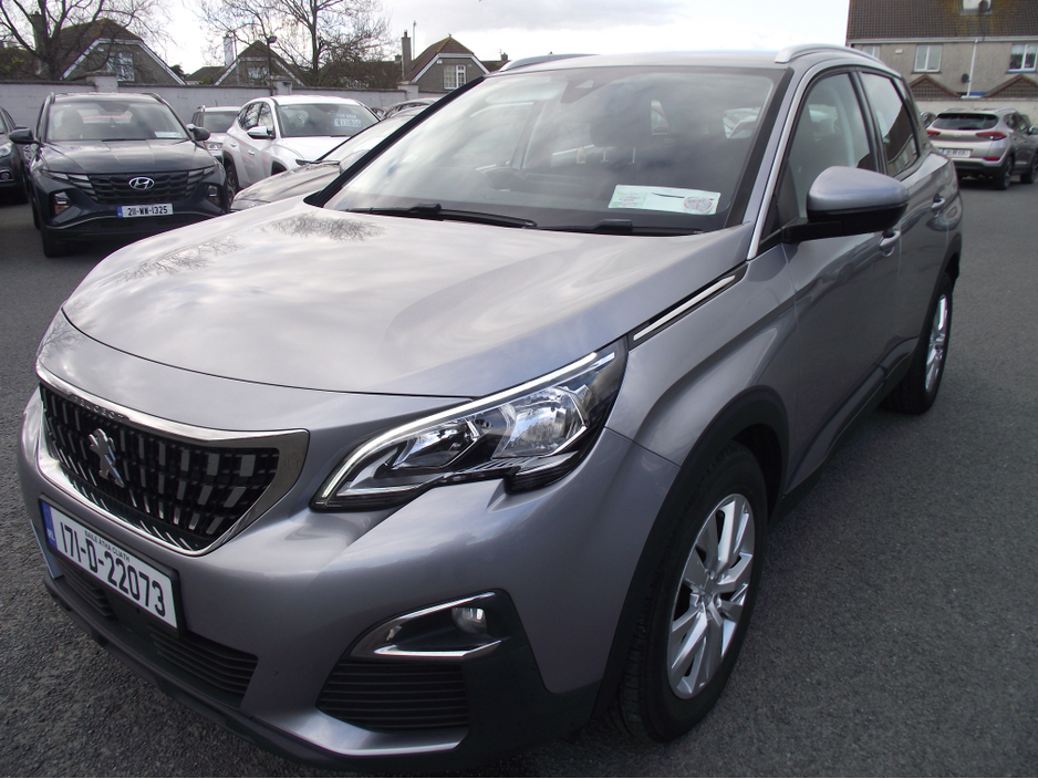 2017 Peugeot 3008 - image 2