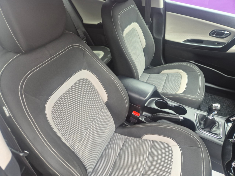 2018 Kia Ceed - image 9