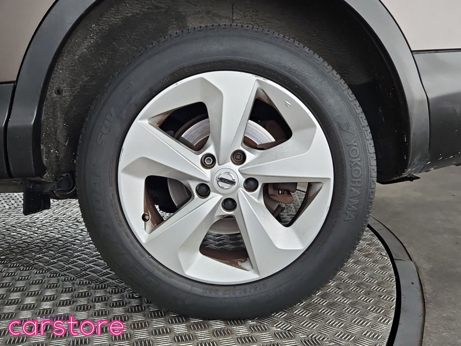 2017 Nissan Qashqai 1.2 PET XE €15,888