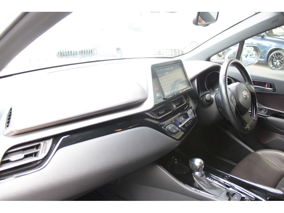 2017 Toyota C-HR - image 22