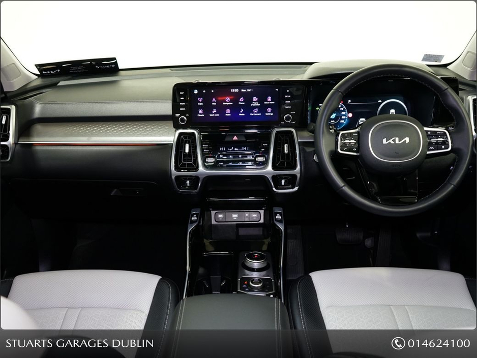 2024 Kia Sorento - image 4