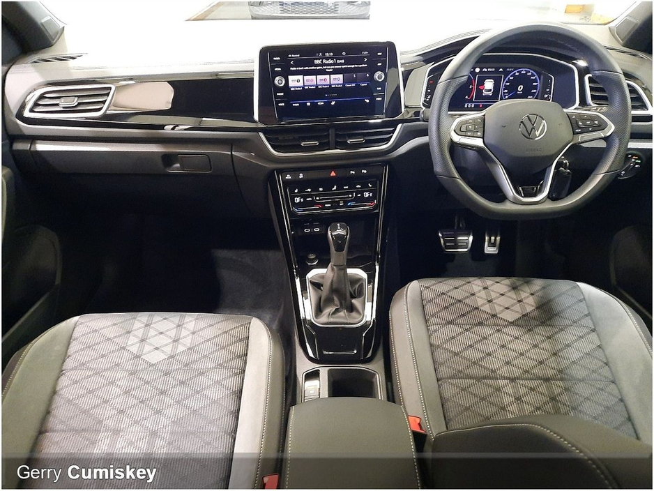 2025 Volkswagen T-Roc - image 6