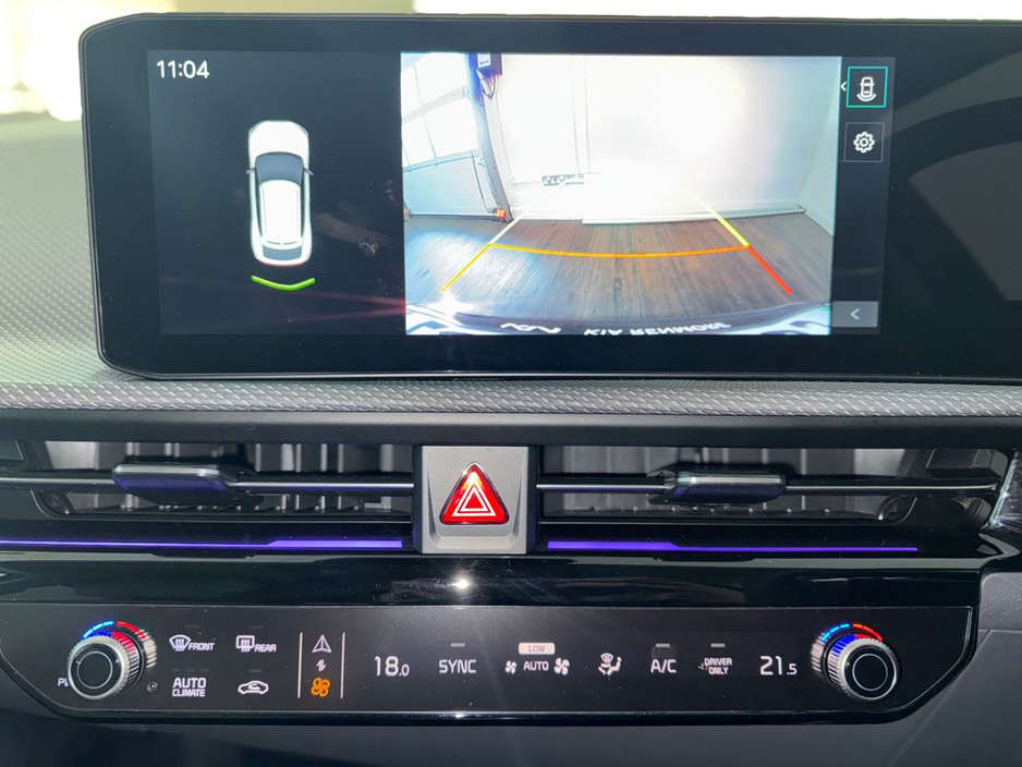 2025 Kia EV6 - image 9