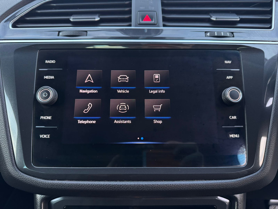 2021 Volkswagen Tiguan LIFE 2.0 TDI MANUAL 6SPEED FWD 122BHP 5 5DR €26,800