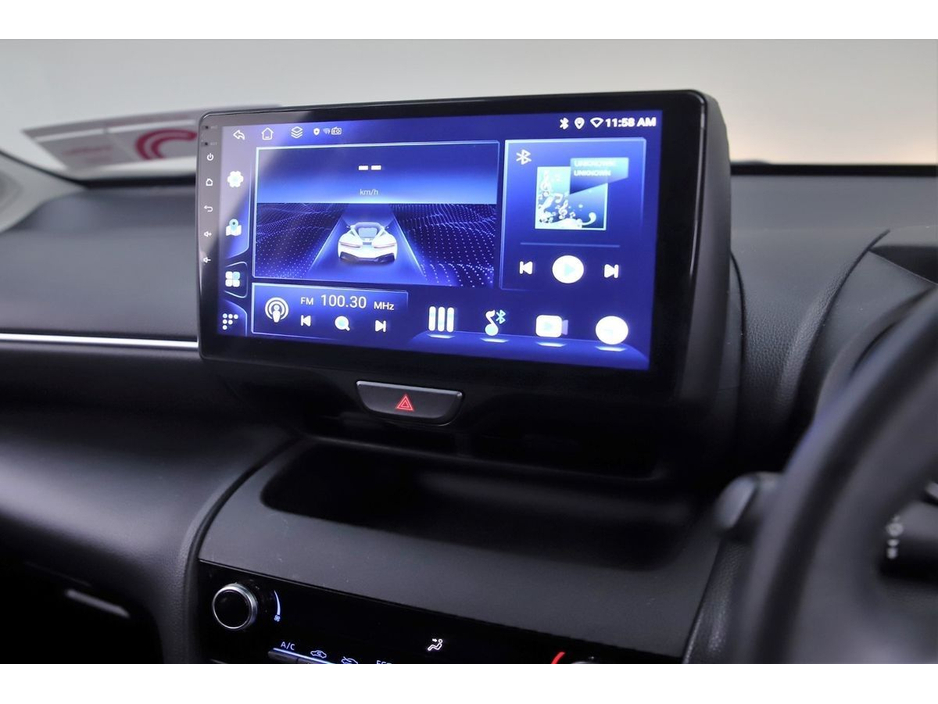 2022 Toyota Yaris Cross - image 24