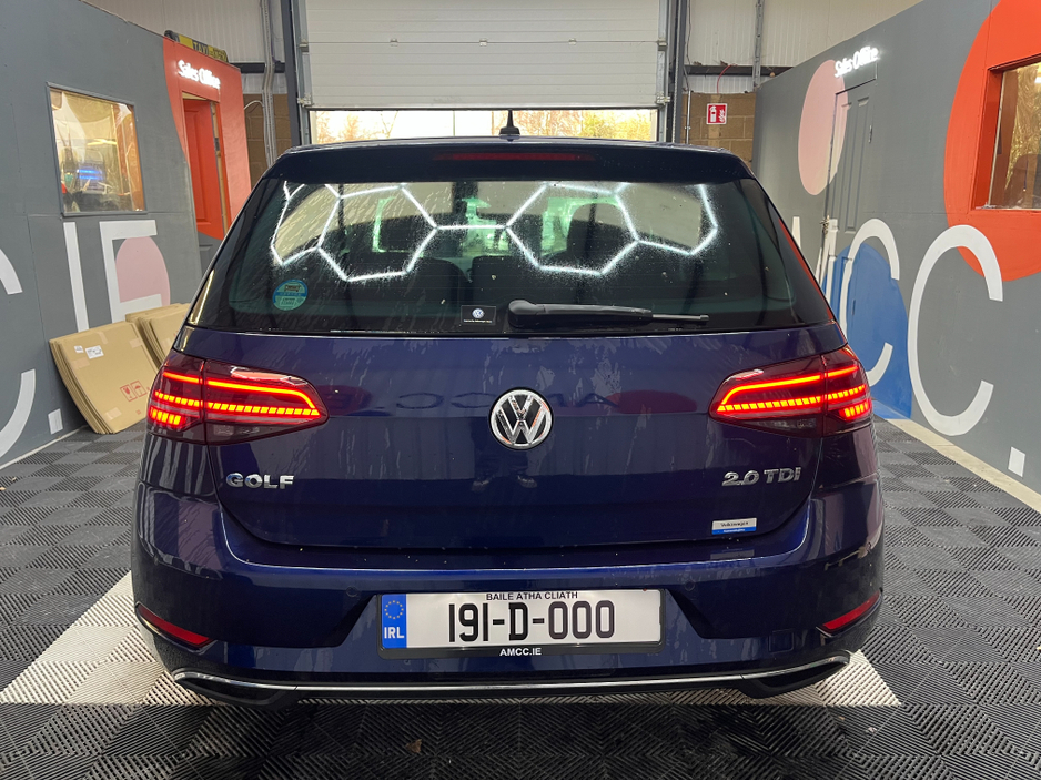 2019 Volkswagen Golf - image 3