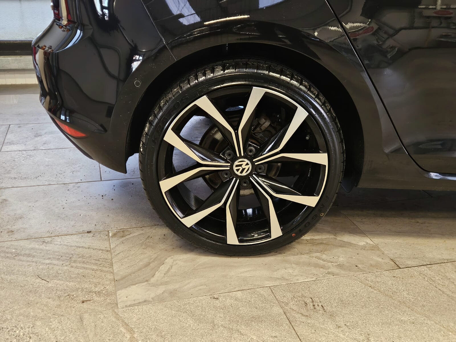 2016 Volkswagen Golf 1.6 TDI 5DR 110HP BlueMotion