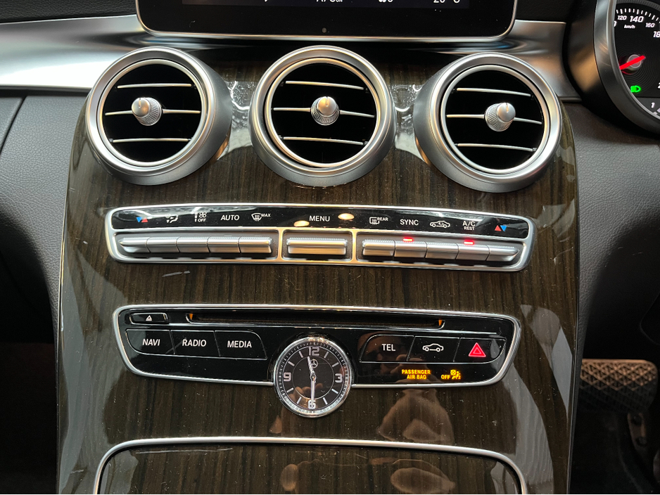 2016 Mercedes-Benz C Class €19950! 2016 MERCEDES-BENZ C220D AVANTGARDE 2.2 AUTOMATIC / CRUISE CONTROL / REVERSE CAMERA / ELECTRIC MEMORY & HEATED SEATS / €19,950