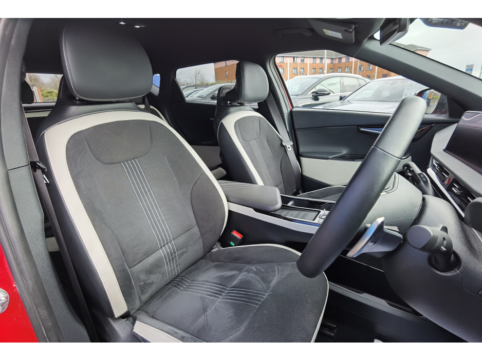 2023 Kia EV6 - image 9