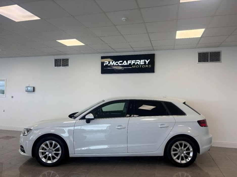 2016 Audi A3 1.4 TFSI 150BHP S TRONIC SE €14,450