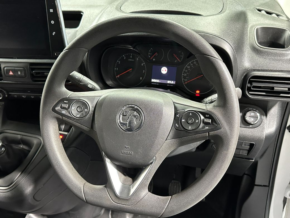 2023 Opel Combo Pro 100 BHP* High Spec* €17,800