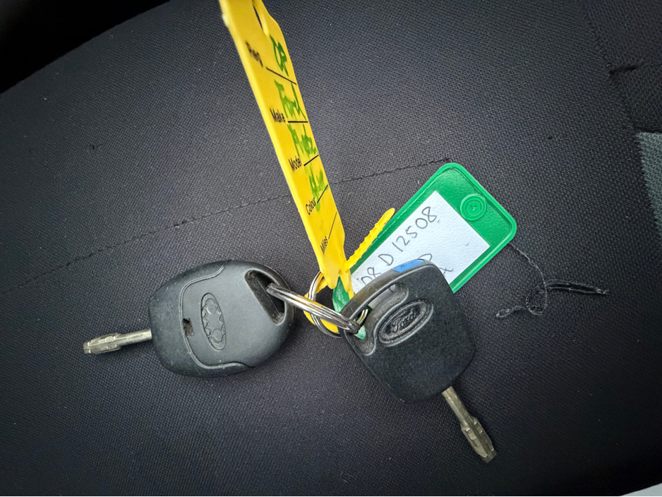 2008 Ford Fiesta - image 14