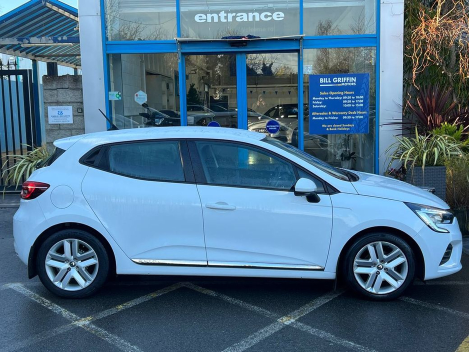 2020 Renault Clio DYNAMIQUE 1.0 TCE // NEW 2 YEAR NCT // AIR CONDITIONING // 16" ALLOYS €11,950