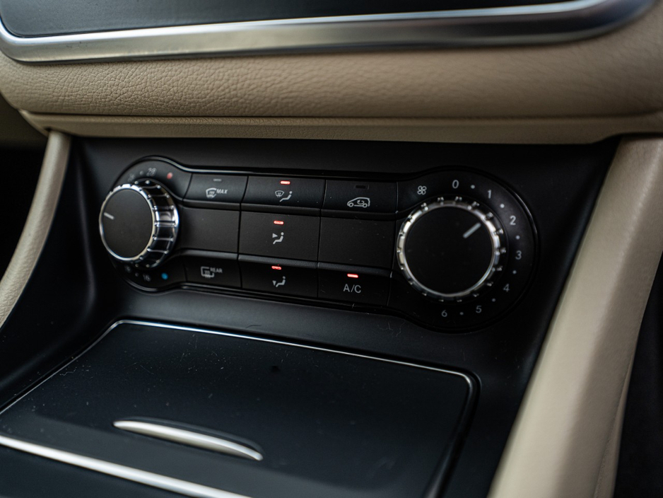 2017 Mercedes-Benz CLA Class - image 24