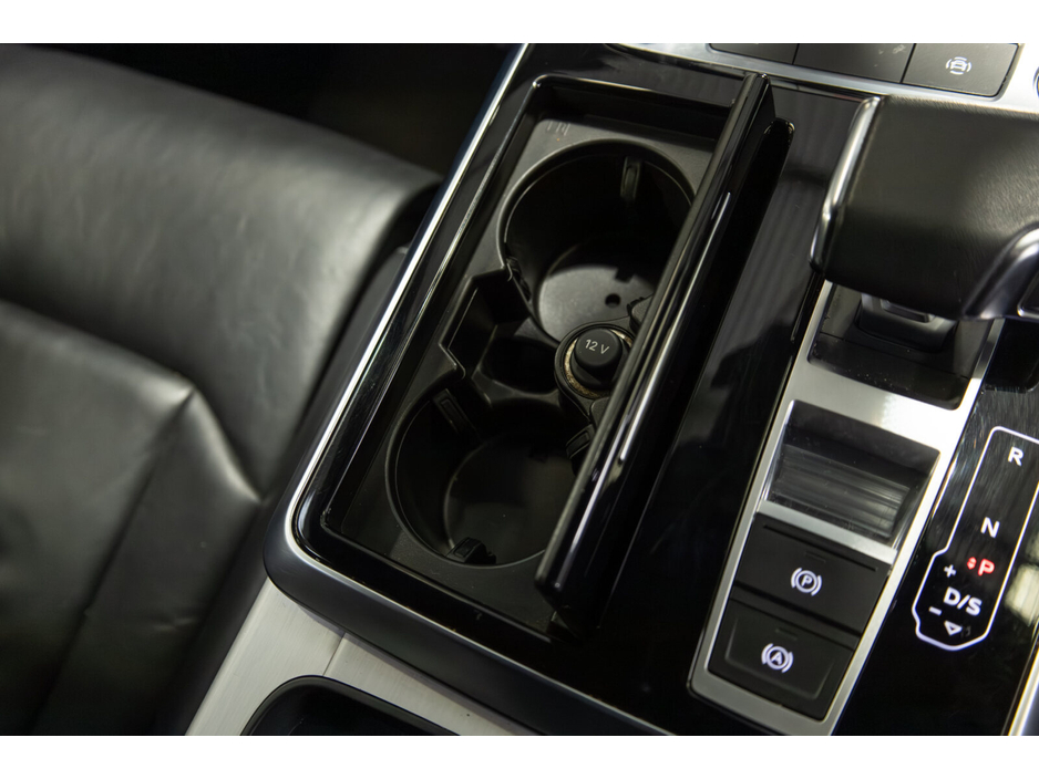 2023 Audi Q7 - image 23