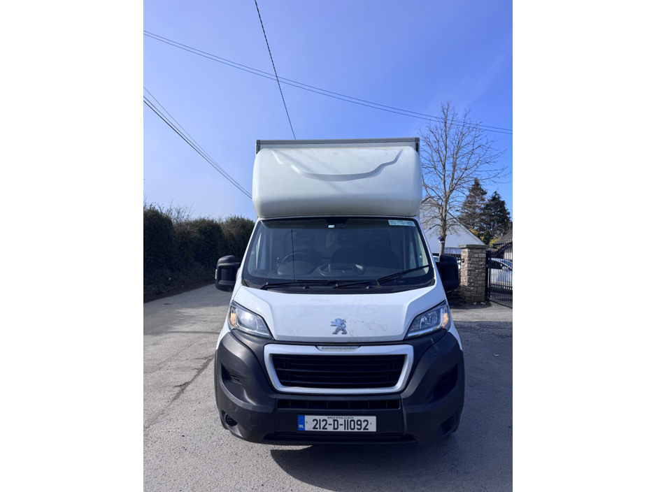 2021 Peugeot Boxer - image 2