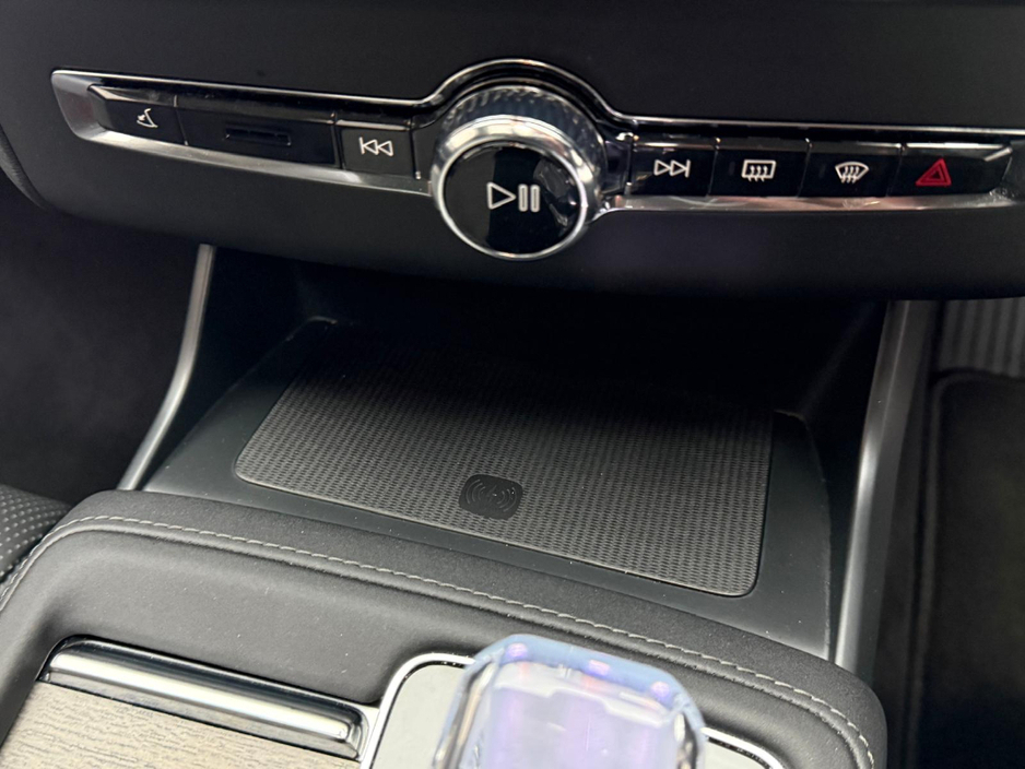 2025 Volvo XC90 ULTRA T8 RECHARGE 2.0 455HP PHEV *7 SEATER* €89,990