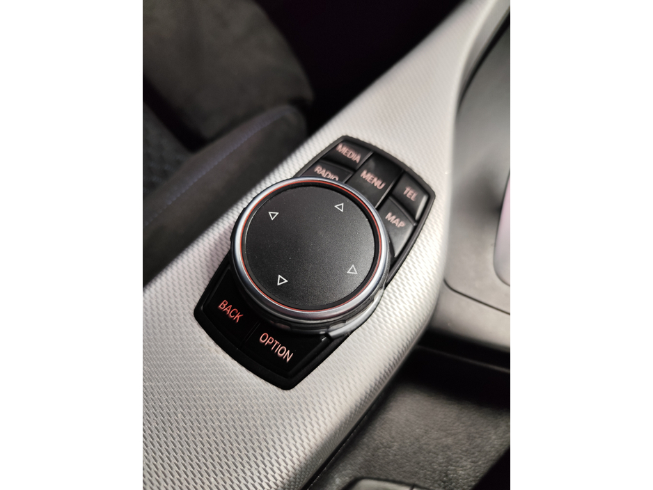 2015 BMW 1 Series - image 22