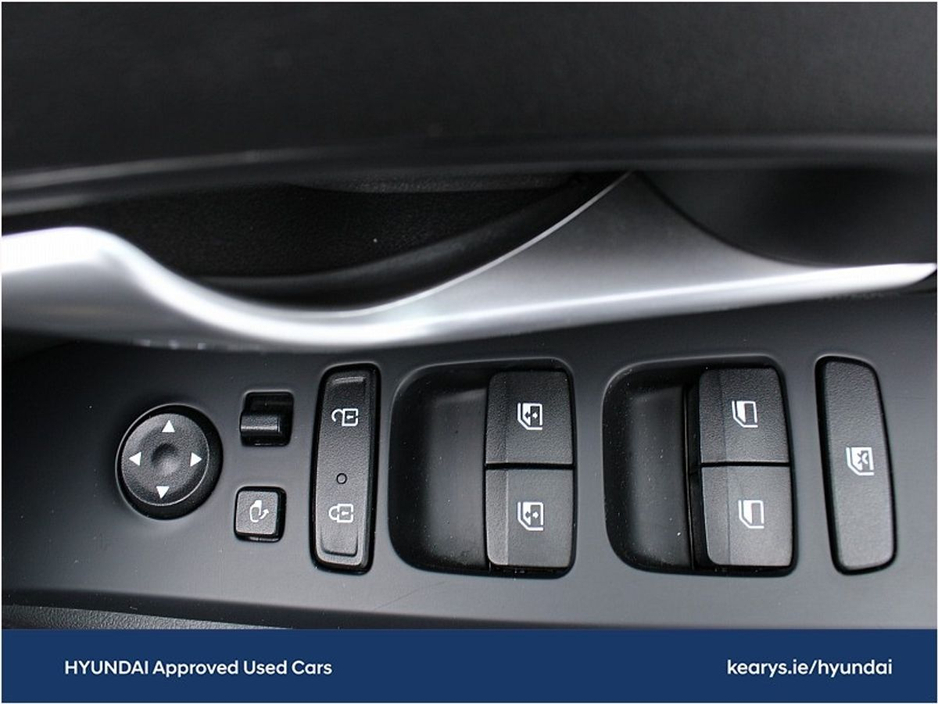 2022 Hyundai Tucson - image 22