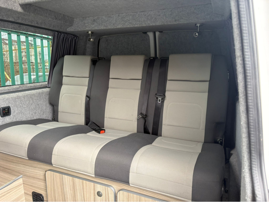 2014 Volkswagen Transporter T32 ST-LN TDI 5DR €29,950